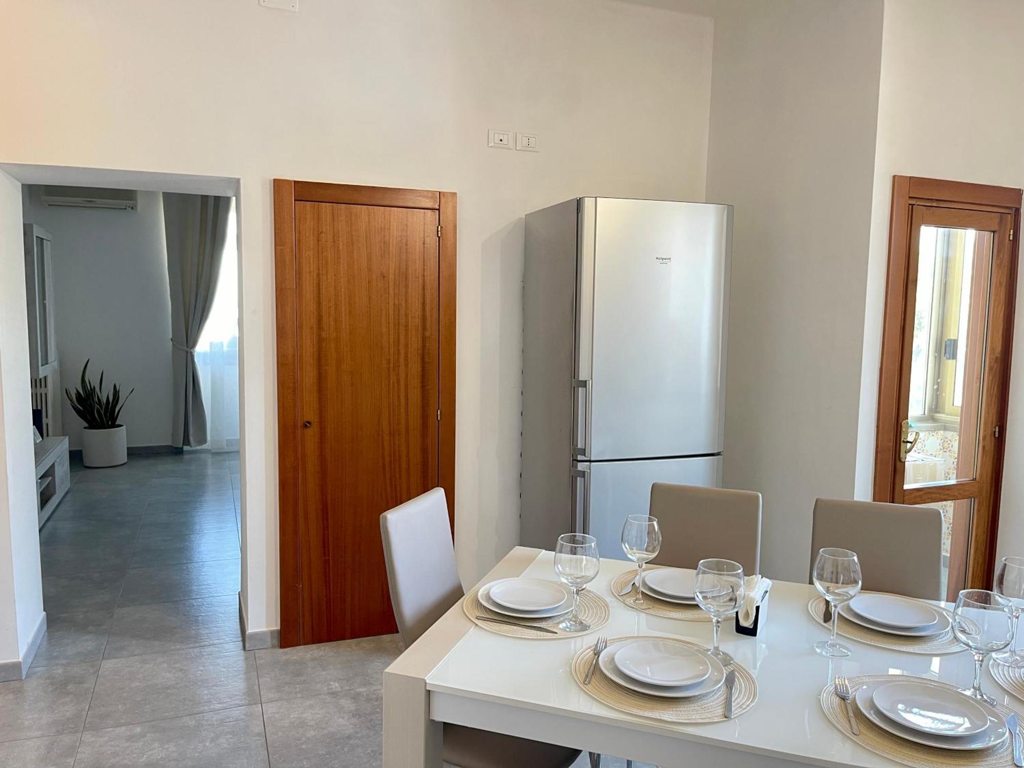 All'Apulia N'23 - Apartment With Parking 莱切 外观 照片